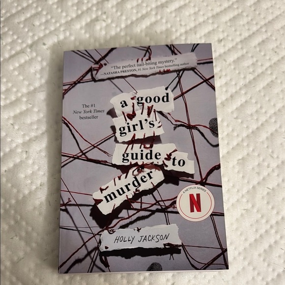 A Good Girl's Guide to Murder Book - Picture 1 of 1